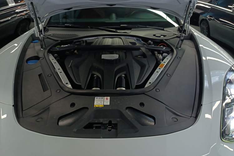 Used Porsche Panamera 2021 Panamera 2.9T Engine Bay