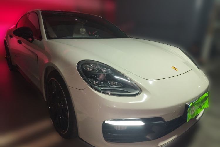 Used Porsche Panamera 2021 Panamera 2.9T Front Right 45 Deg