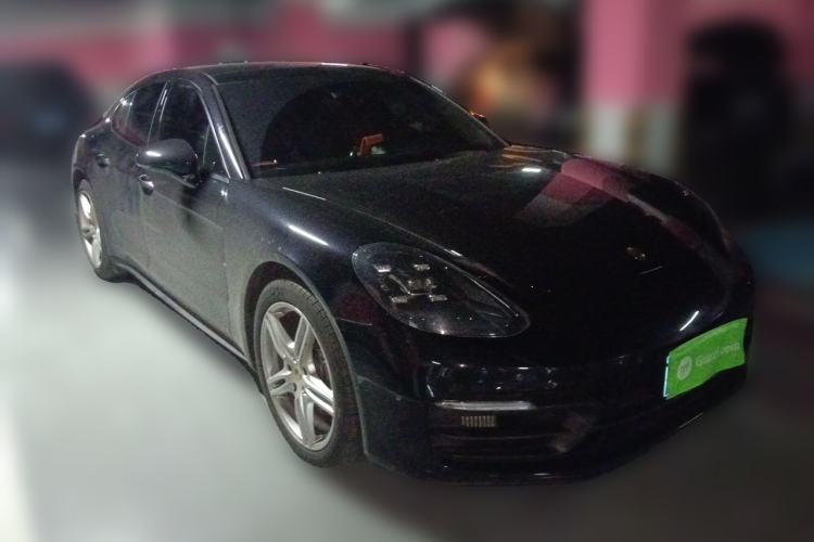 Used Porsche Panamera 2021 Panamera 2.9T Front Right 45 Deg