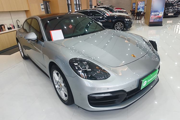 Used Porsche Panamera 2021 Panamera 2.9T Front Right 45 Deg
