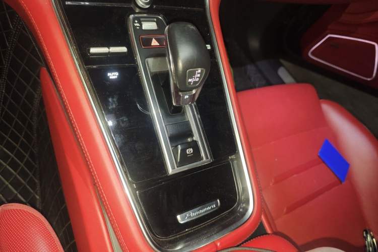 Used Porsche Panamera 2021 Panamera 4 Executive Long Wheelbase 2.9T Gear Lever