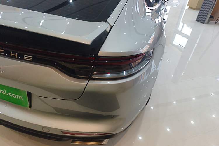 Used Porsche Panamera 2021 Panamera 2.9T Right Rear Taillight