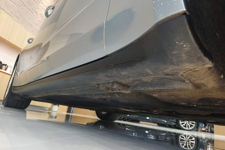 Used Porsche Panamera 2021 Panamera 2.9T Right Side Sill