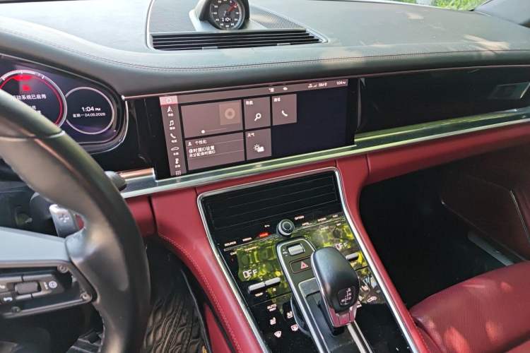 Used Porsche Panamera 2021 Panamera 4 Executive Long Wheelbase 2.9T Audio And AC Panel
