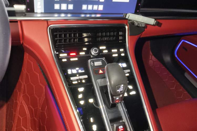 Used Porsche Panamera 2021 Panamera Executive Long Wheelbase 2.9T Audio And AC Panel