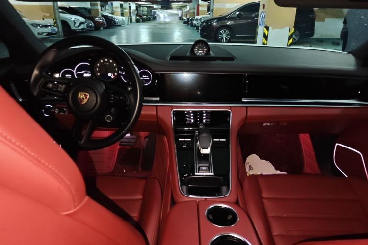 Used Porsche Panamera 2021 Panamera 2.9T Center Console