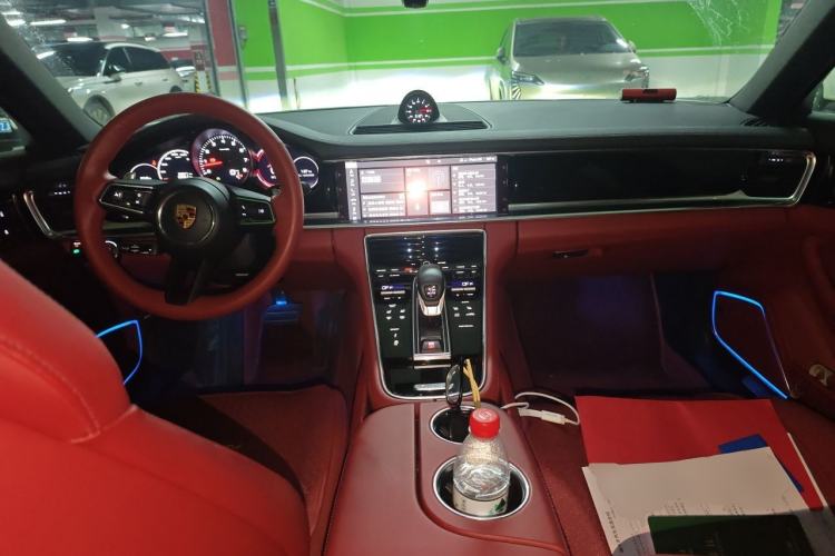 Used Porsche Panamera 2021 Panamera 2.9T Center Console