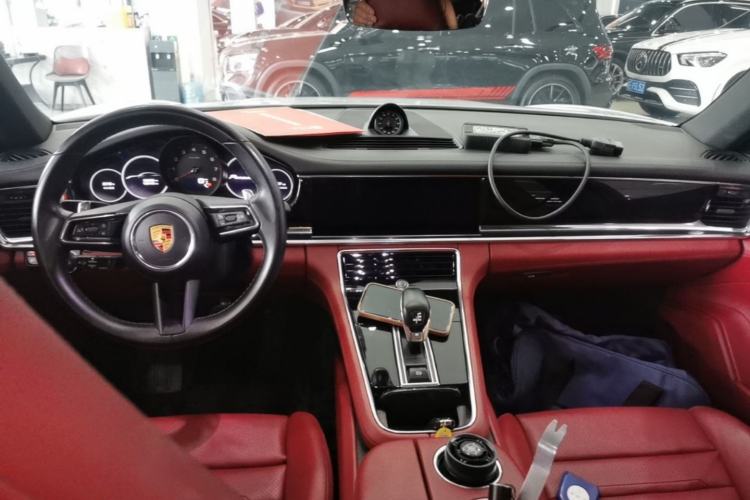 Used Porsche Panamera 2021 Panamera 2.9T Center Console