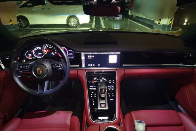 Used Porsche Panamera 2021 Panamera 2.9T Center Console