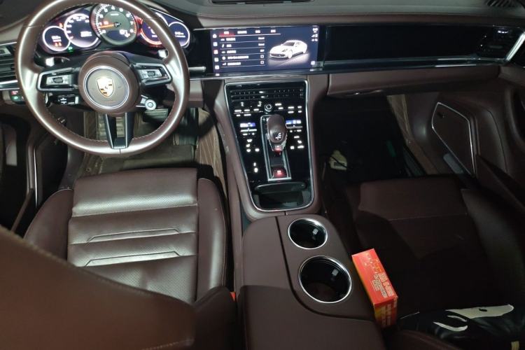 Used Porsche Panamera 2021 Panamera 2.9T Center Console