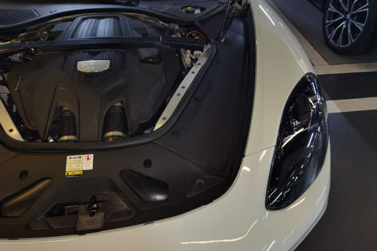 Used Porsche Panamera 2021 Panamera 2.9T Engine Bay Left