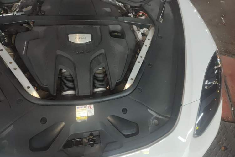Used Porsche Panamera 2021 Panamera 2.9T Engine Bay Left