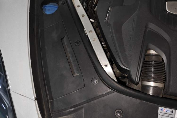 Used Porsche Panamera 2021 Panamera 2.9T Engine Bay Right