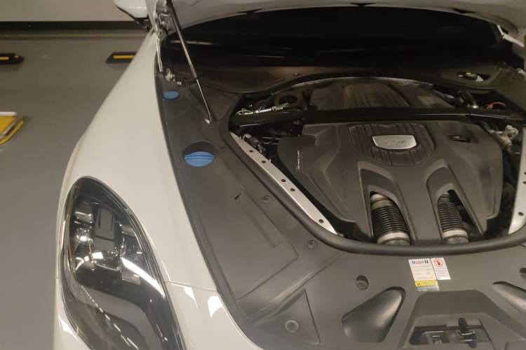 Used Porsche Panamera 2021 Panamera 2.9T Engine Bay Right