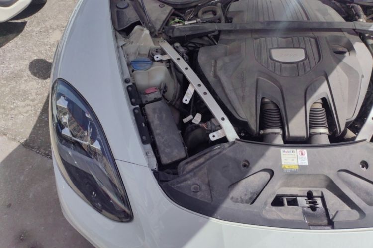 Used Porsche Panamera 2021 Panamera Executive Long Wheelbase 2.9T Engine Bay Right
