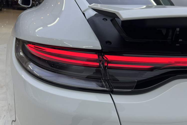 Used Porsche Panamera 2021 Panamera 4 E-Hybrid 2.9T Exterior 7