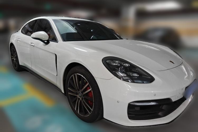 Used Porsche Panamera 2021 Panamera 2.9T Front Right 45 Deg
