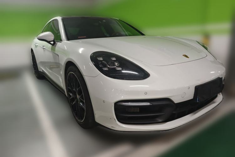 Used Porsche Panamera 2021 Panamera 2.9T Front Right 45 Deg