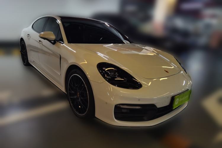 Used Porsche Panamera 2021 Panamera 2.9T Front Right 45 Deg