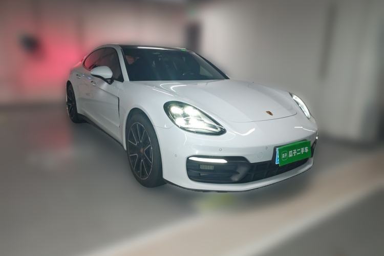 Used Porsche Panamera 2021 Panamera 2.9T Front Right 45 Deg