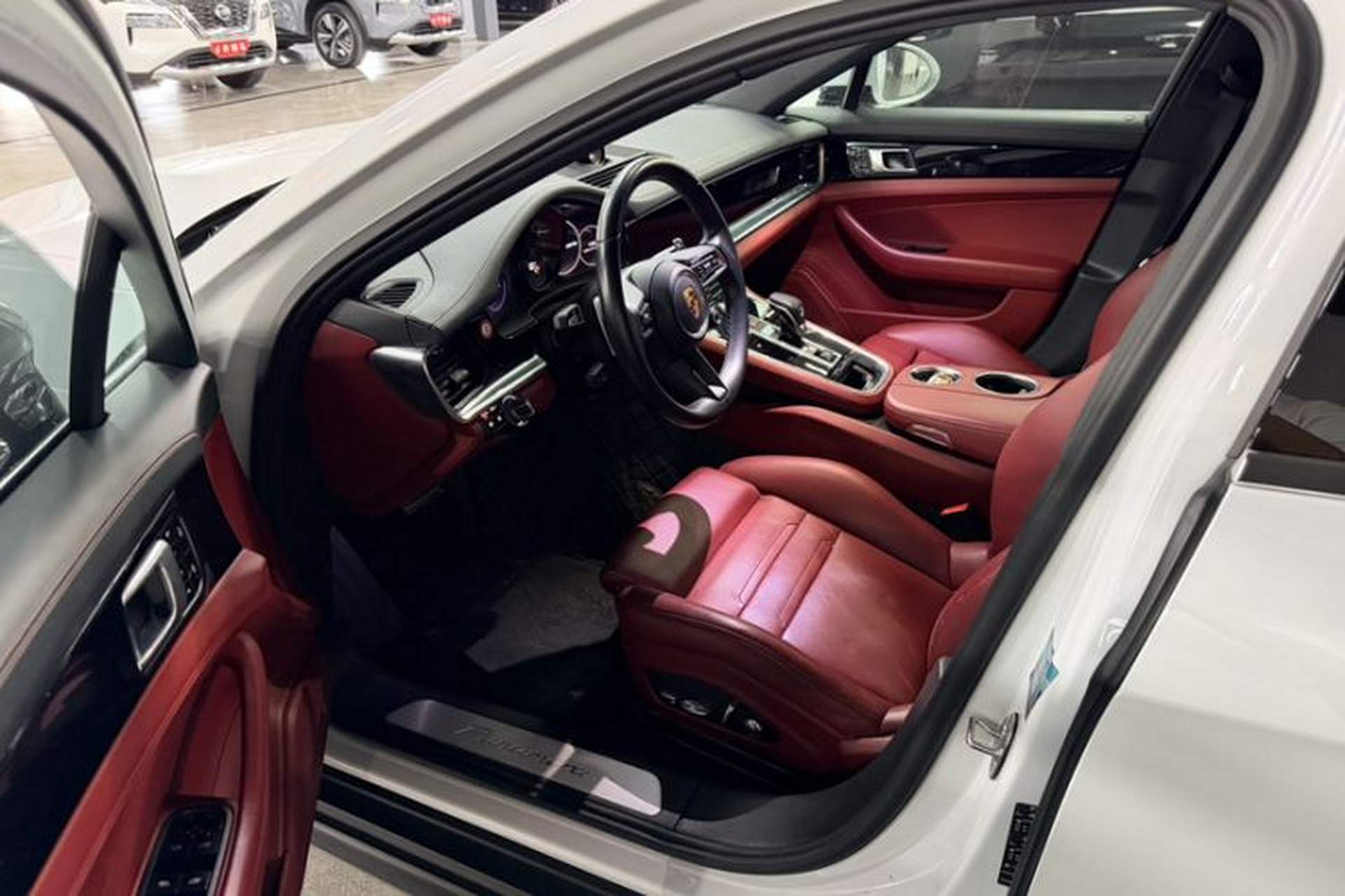 Used Porsche Panamera 2021 Panamera 2.9T Interior 2