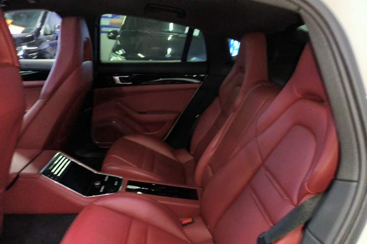 Used Porsche Panamera 2021 Panamera 2.9T Interior 4