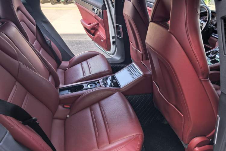 Used Porsche Panamera 2021 Panamera 2.9T Interior 9