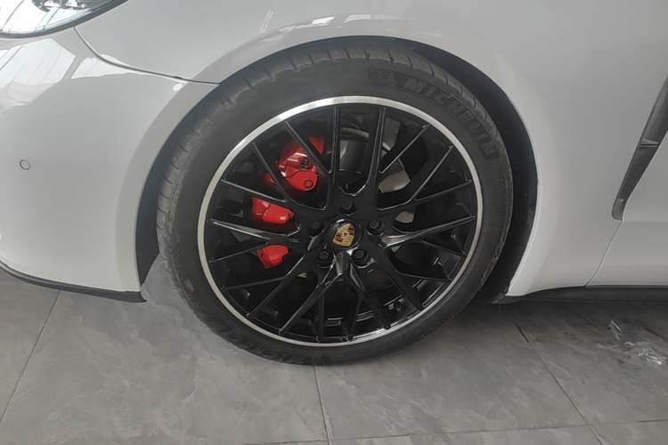 Used Porsche Panamera 2021 Panamera 4 Executive Long Wheelbase 2.9T Left Front Wheel Hub