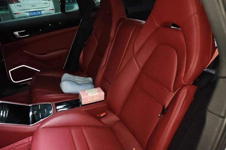 Used Porsche Panamera 2021 Panamera 2.9T Left Rear Seat