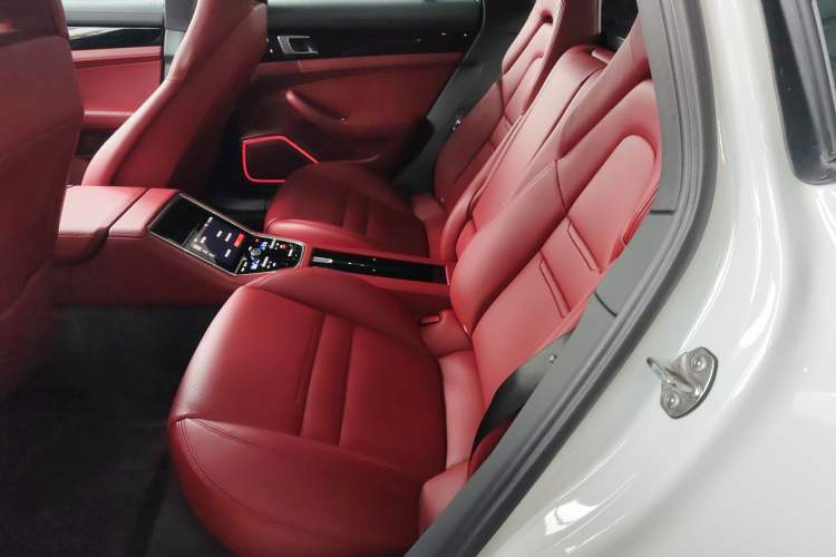 Used Porsche Panamera 2021 Panamera 2.9T Left Rear Seat