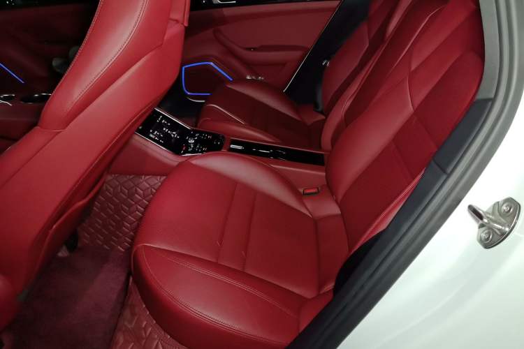 Used Porsche Panamera 2021 Panamera 2.9T Left Rear Seat