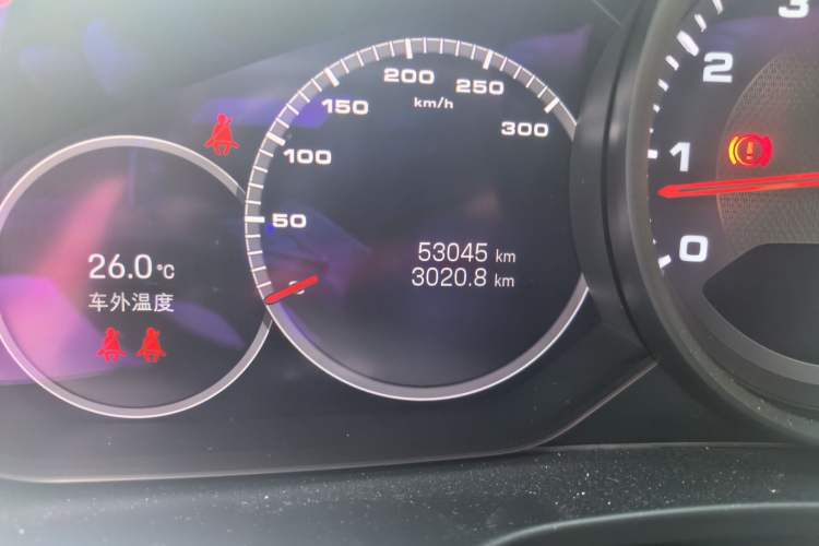 Used Porsche Panamera 2021 Panamera 2.9T Odometer Close Up