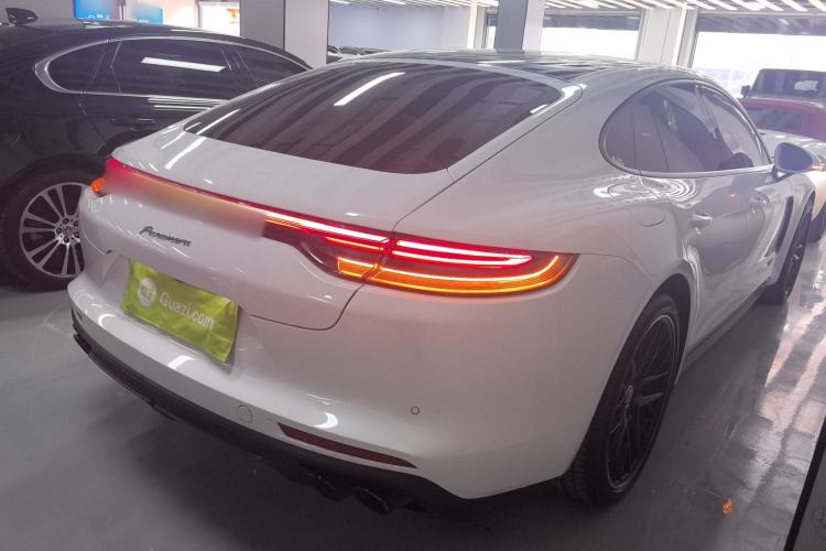 Used Porsche Panamera 2021 Panamera 2.9T Rear Right 45 Deg