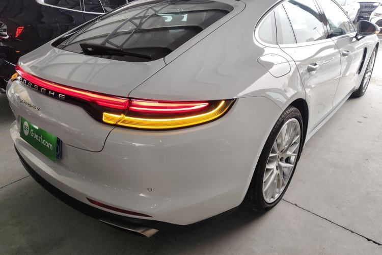 Used Porsche Panamera 2021 Panamera 2.9T Rear Right 45 Deg