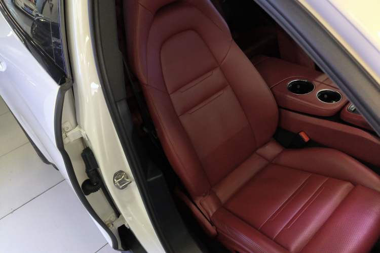 Used Porsche Panamera 2021 Panamera 2.9T Right Front Seat