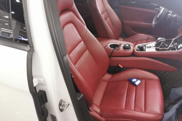 Used Porsche Panamera 2021 Panamera 2.9T Right Front Seat