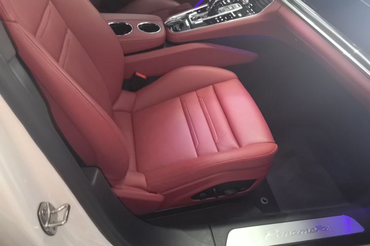 Used Porsche Panamera 2021 Panamera 2.9T Right Front Seat