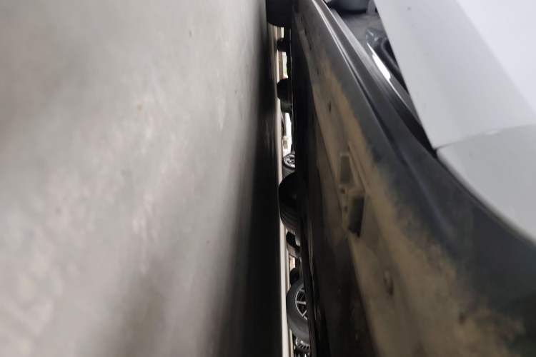 Used Porsche Panamera 2021 Panamera 2.9T Right Side Sill