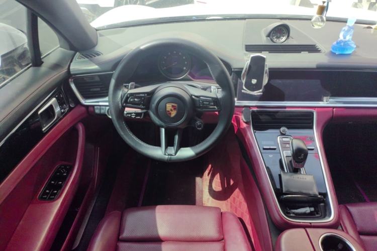 Used Porsche Panamera 2021 Panamera Executive Long Wheelbase 2.9T Steering Wheel