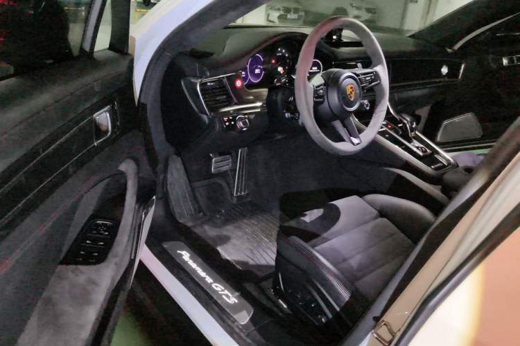 Used Porsche Panamera 2021 Panamera GTS 4.0T Driver Seat