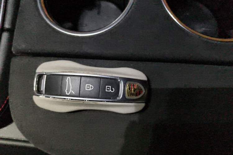 Used Porsche Panamera 2021 Panamera GTS 4.0T Vehicle Key