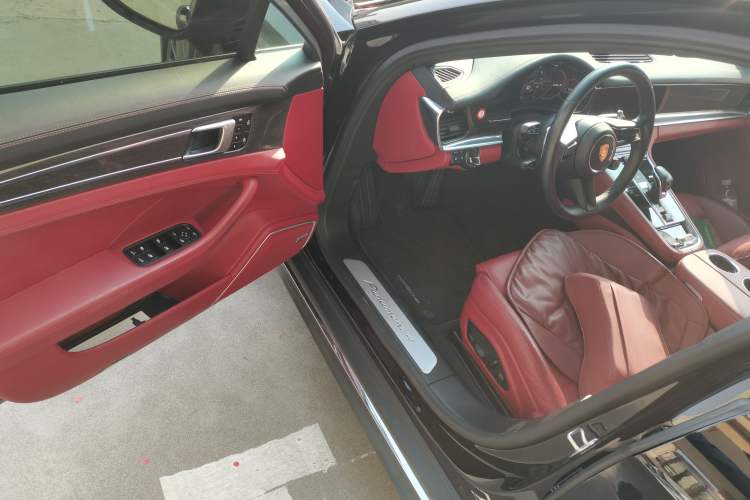 Used Porsche Panamera 2022 Panamera 4 Executive Long Wheelbase 2.9T Driver Seat