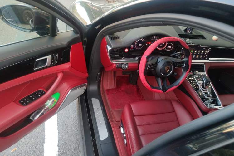 Used Porsche Panamera 2022 Panamera 2.9T Platinum Edition Driver Seat