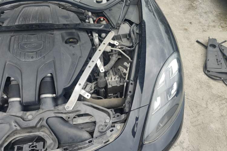 Used Porsche Panamera 2022 Panamera 4 Executive Long Wheelbase 2.9T Engine Bay Left