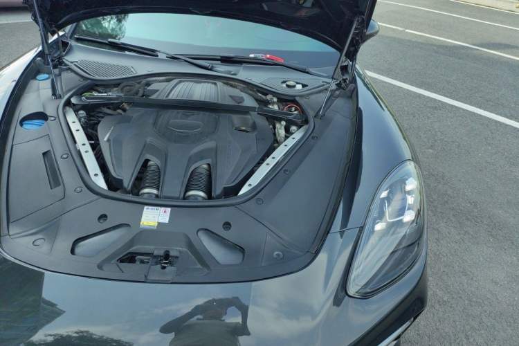 Used Porsche Panamera 2022 Panamera 2.9T Engine Bay Left