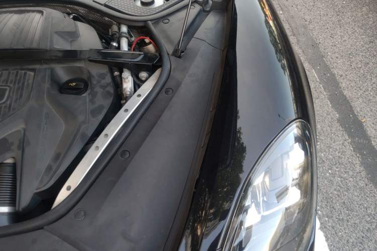Used Porsche Panamera 2022 Panamera 2.9T Platinum Edition Engine Bay Left