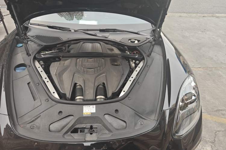 Used Porsche Panamera 2022 Panamera Executive Long Wheelbase 2.9T Engine Bay Left