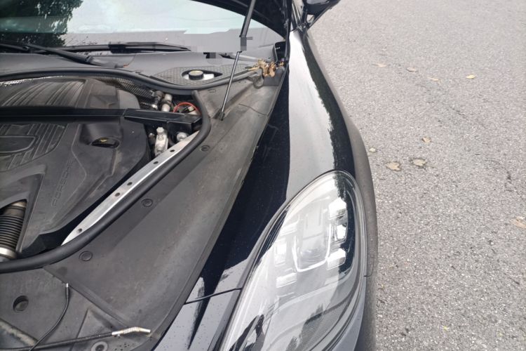 Used Porsche Panamera 2022 Panamera Executive Long Wheelbase 2.9T Engine Bay Left