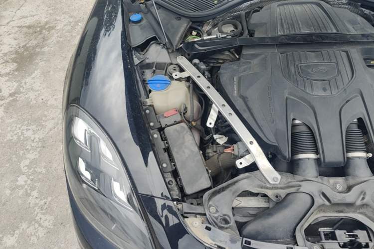 Used Porsche Panamera 2022 Panamera 4 Executive Long Wheelbase 2.9T Engine Bay Right