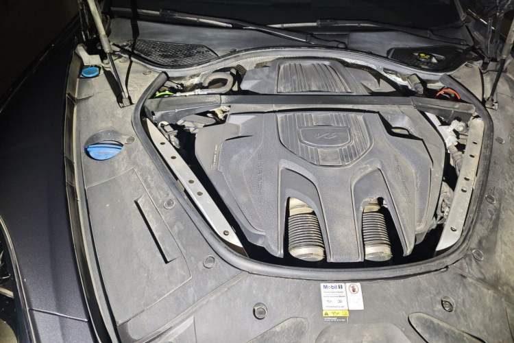 Used Porsche Panamera 2022 Panamera Executive Long Wheelbase 2.9T Engine Bay Right